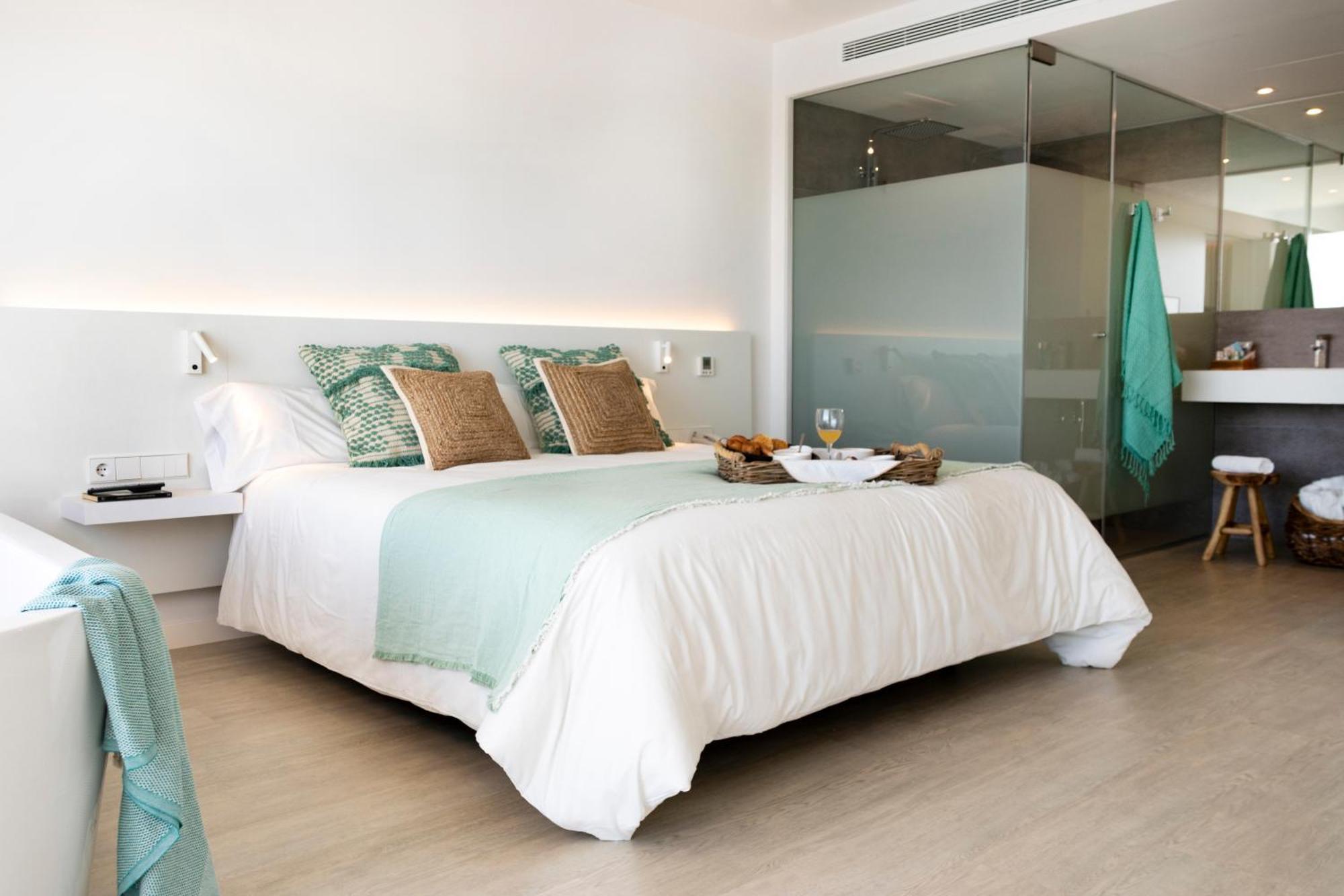 Els Pins & - Emar Sant Antoni de Portmany